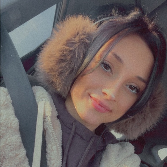 Meet your Posher, Dizzy D - Picture 3 of 3